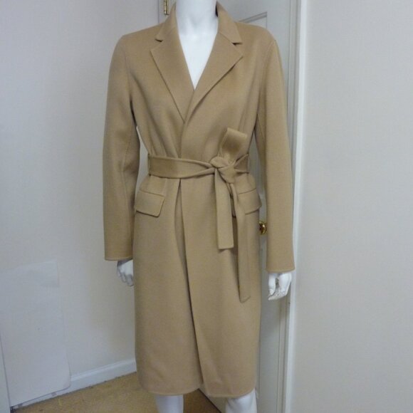 Theory Wrap Coat in Double-Face Wool-Cashmere - Picture 8 of 11